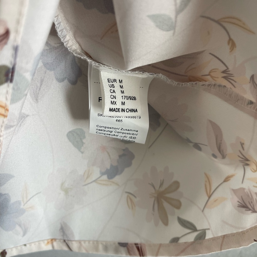 Feminine Floral Halter Tank - Picture 6 of 8
